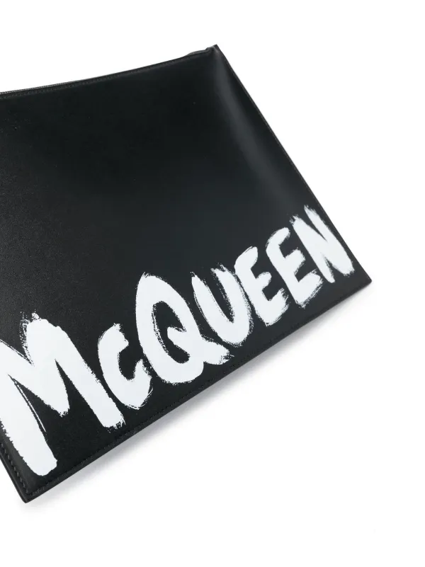 アレキサンダーマックイーン(Alexander McQueen) マンタクラッチ