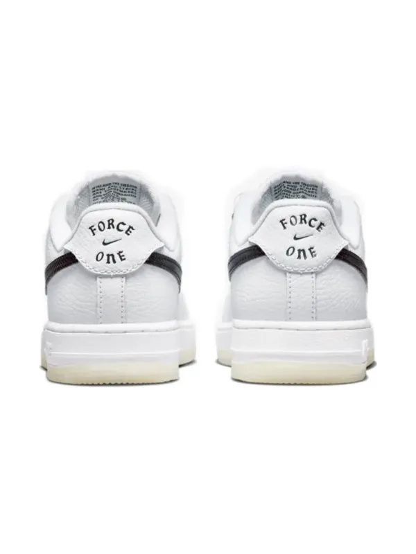 white nike toddler trainers