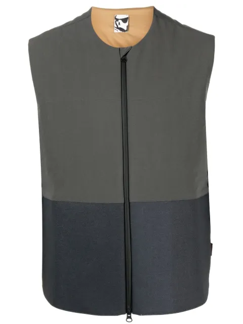 GR10K zip-up collarless gilet 