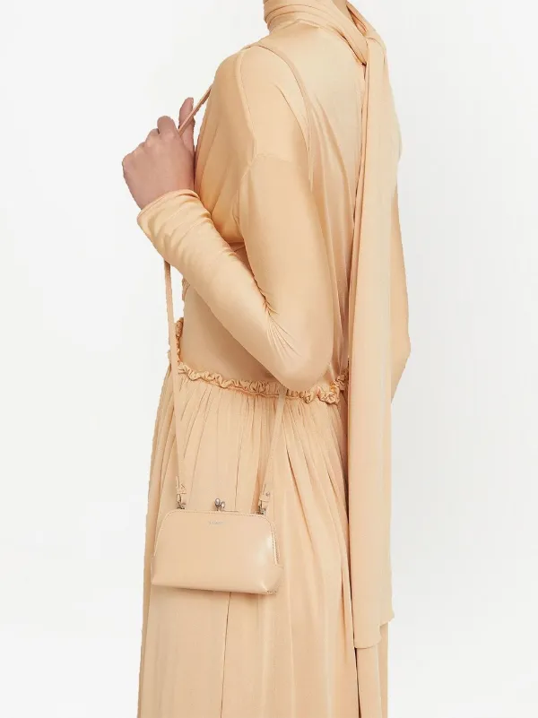 【JIL SANDER】SMALL LOGO EMBOOSSED SHOULDER BAG 19355413_42727251_600.jpg