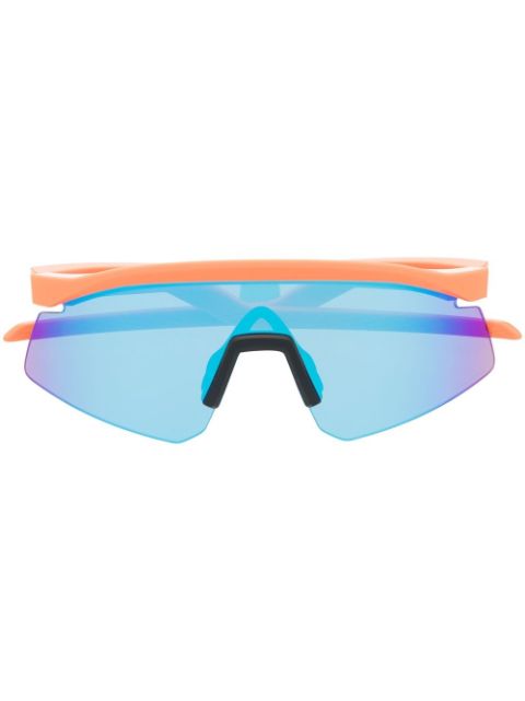 Oakley logo-print tinted sunglasses Men