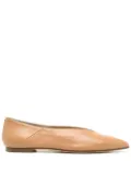 Aeyde pointed-toe leather ballerina - Brown