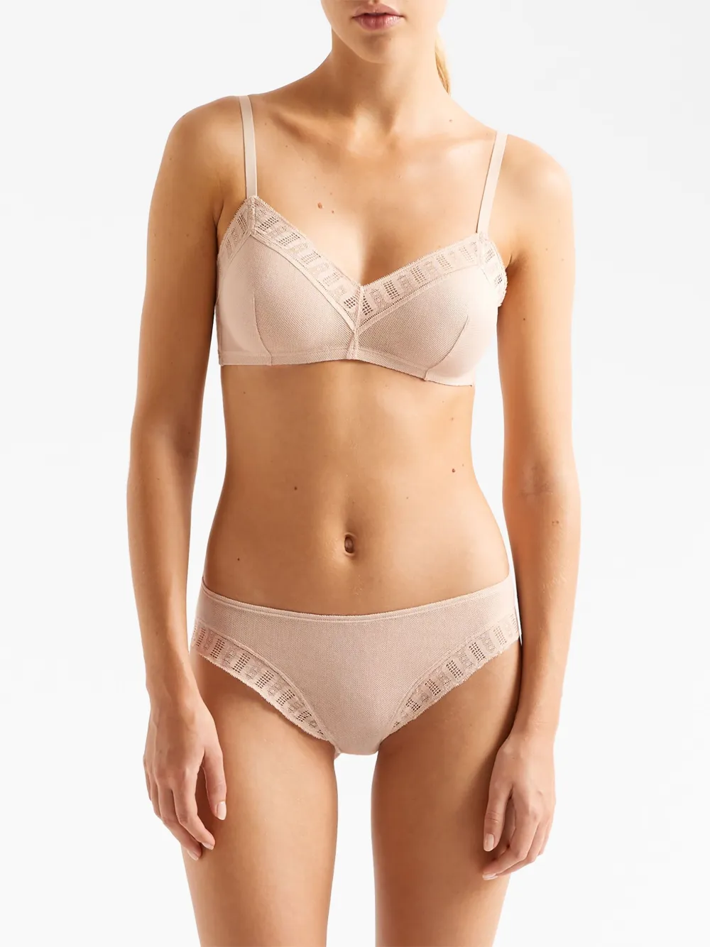 Eres Mémoire Lace Triangle Bra In Neutrals