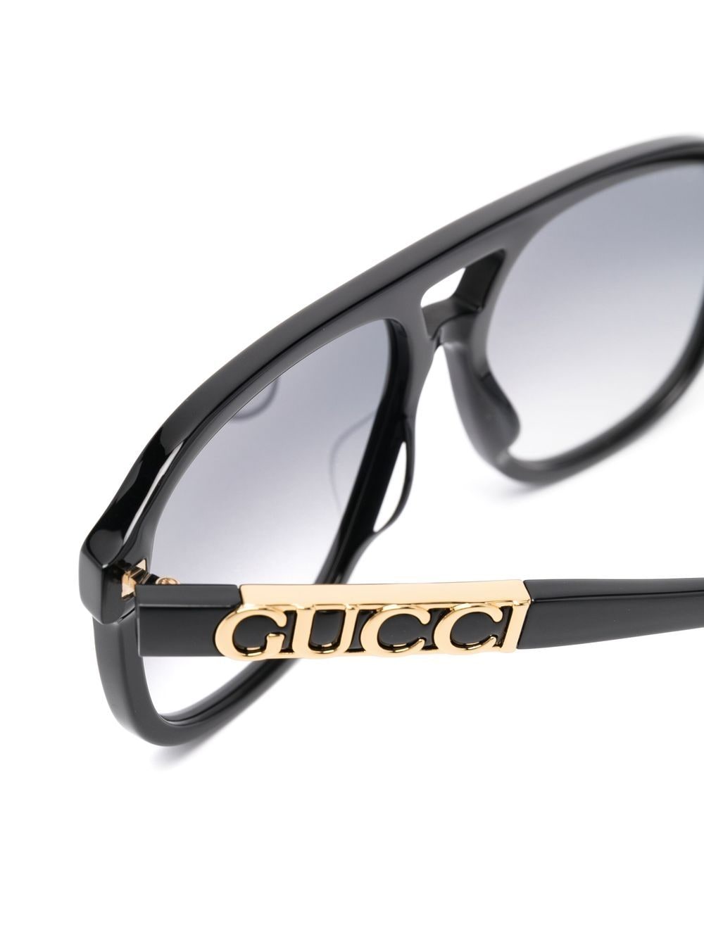 Shop Gucci Round-frame Sunglasses In Black