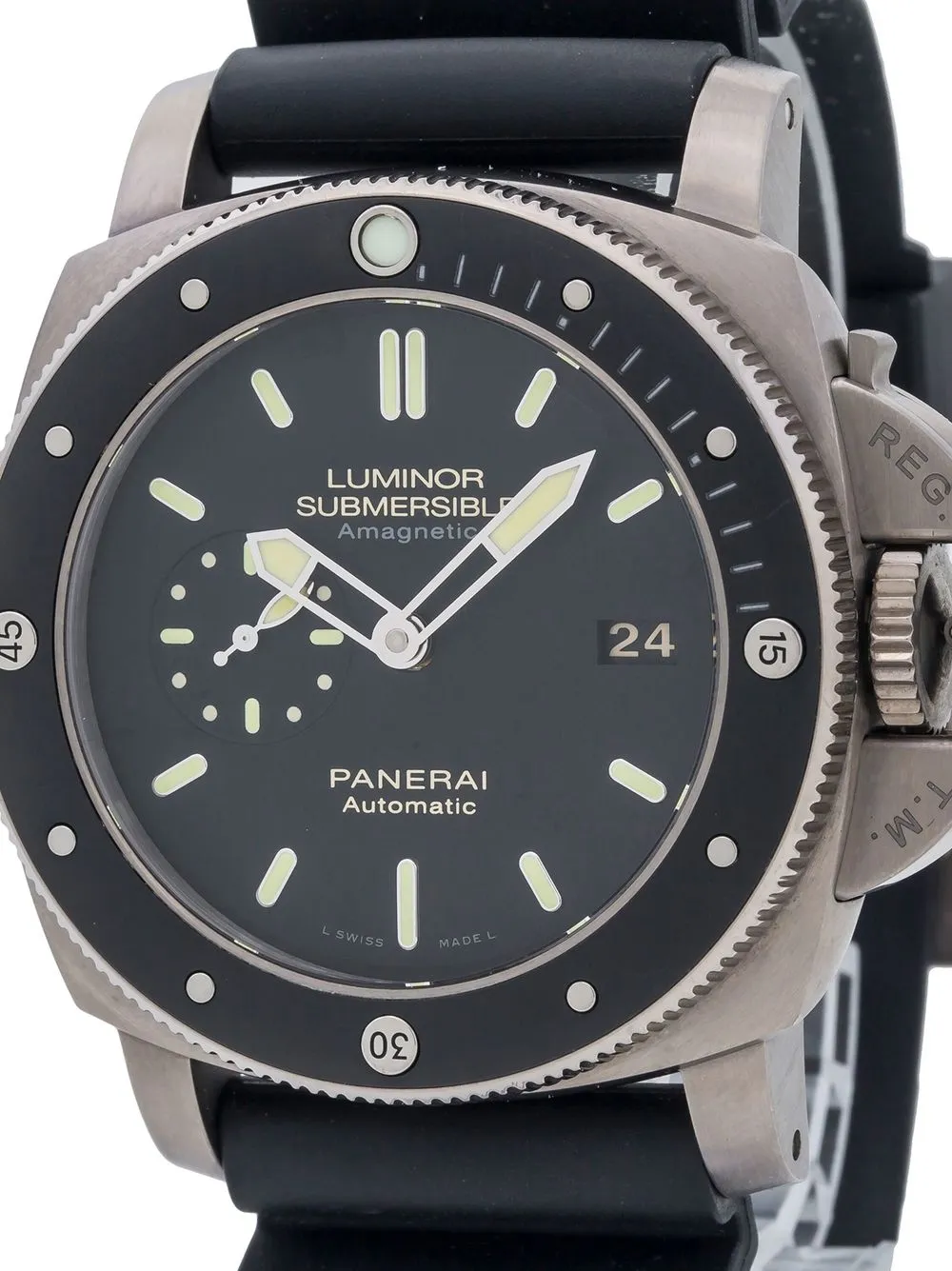 Panerai pre-owned Luminor Subversible 47mm | Pre-Owned Dress Watches | Image 2