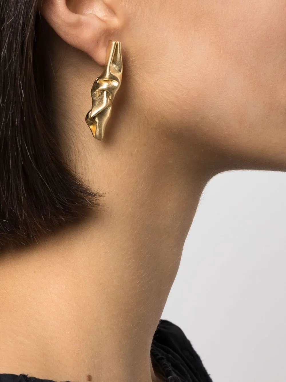  Completedworks Orecchini Pendenti Notsobig - Oro 