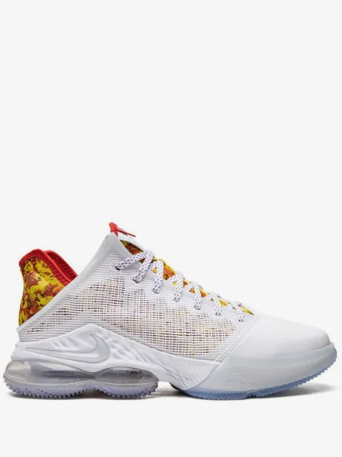 Nike LeBron XIX Low “Magic Fruity Pebbles” スニーカー