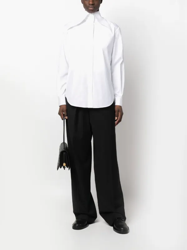 The Row ポインテッドカラー シャツ | ホワイト | FARFETCH JP The Row ポインテッドカラー シャツ | ホワイト | FARFETCH JP