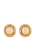 CHANEL Pre-Owned 1980s pearl-embellished clip-on earrings - Gold