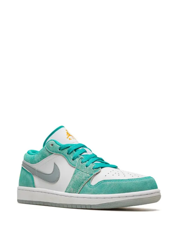 Air Jordan 1 Low 'New Emerald' DN3705-301