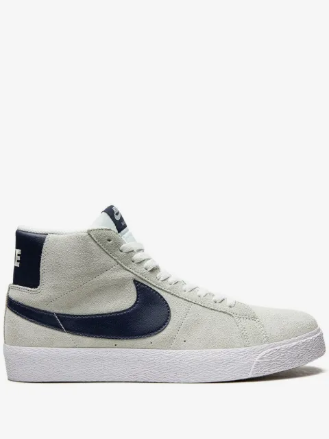 Nike SB Zoom Blazer Mid スニーカー