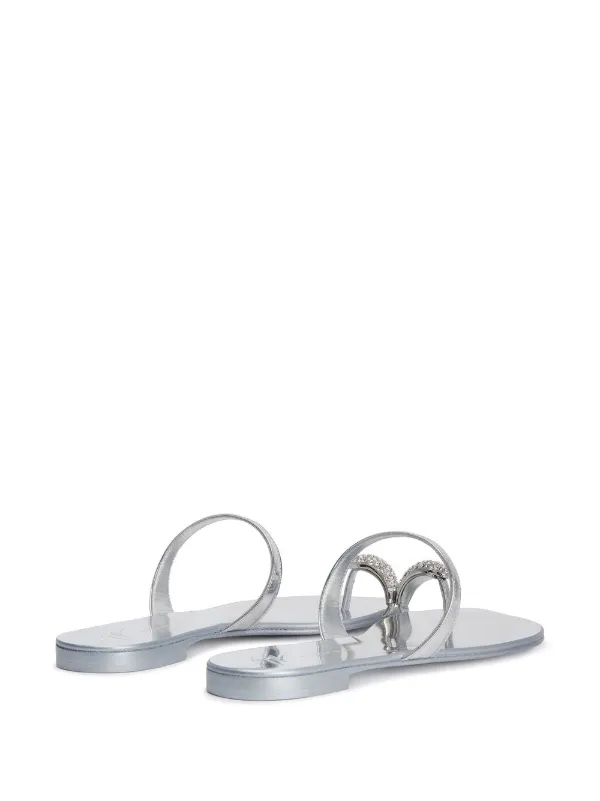 【関税込み】Giuseppe Zanotti シルバー Ring サンダル Giuseppe Zanotti Ring Flat Sandals | Silver | FARFETCH