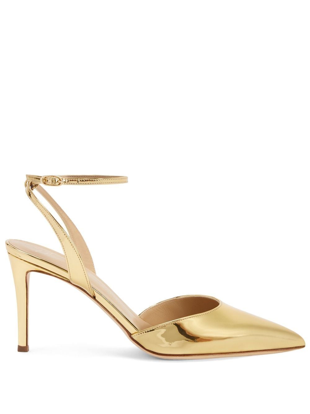 Shayoran metallic pumps