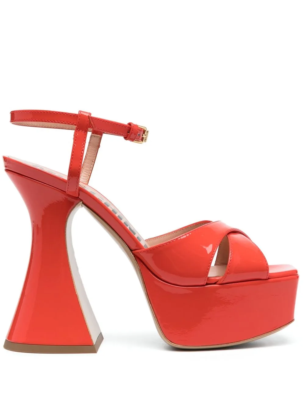 

Moschino patent leather platform sandals - Orange