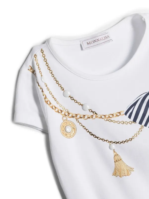 White t 2024 shirt gold chain