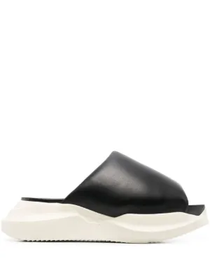 Ferragamo Flip Flops & Slides for Men - Shop Now at Farfetch Canada