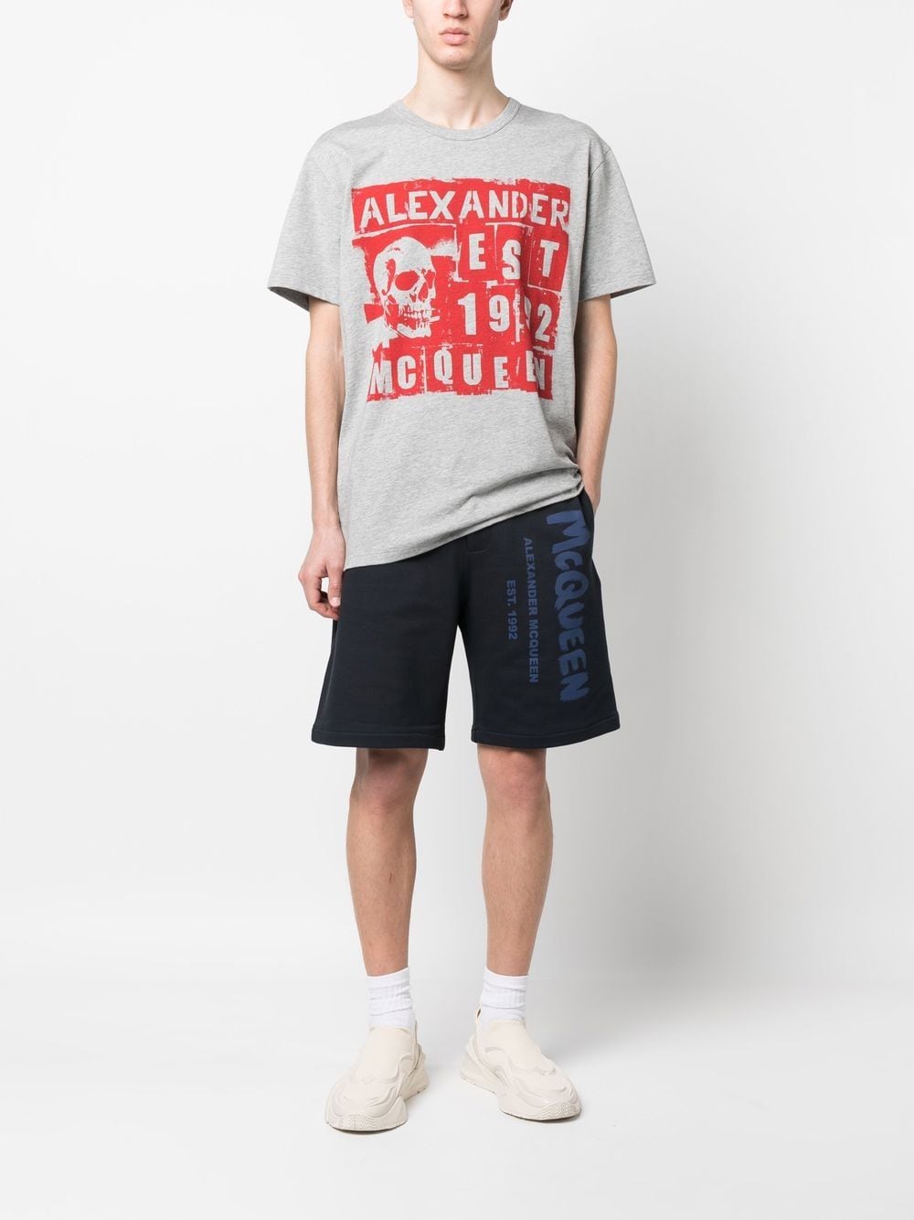 Alexander McQueen T-shirt met doodskopprint - Grijs