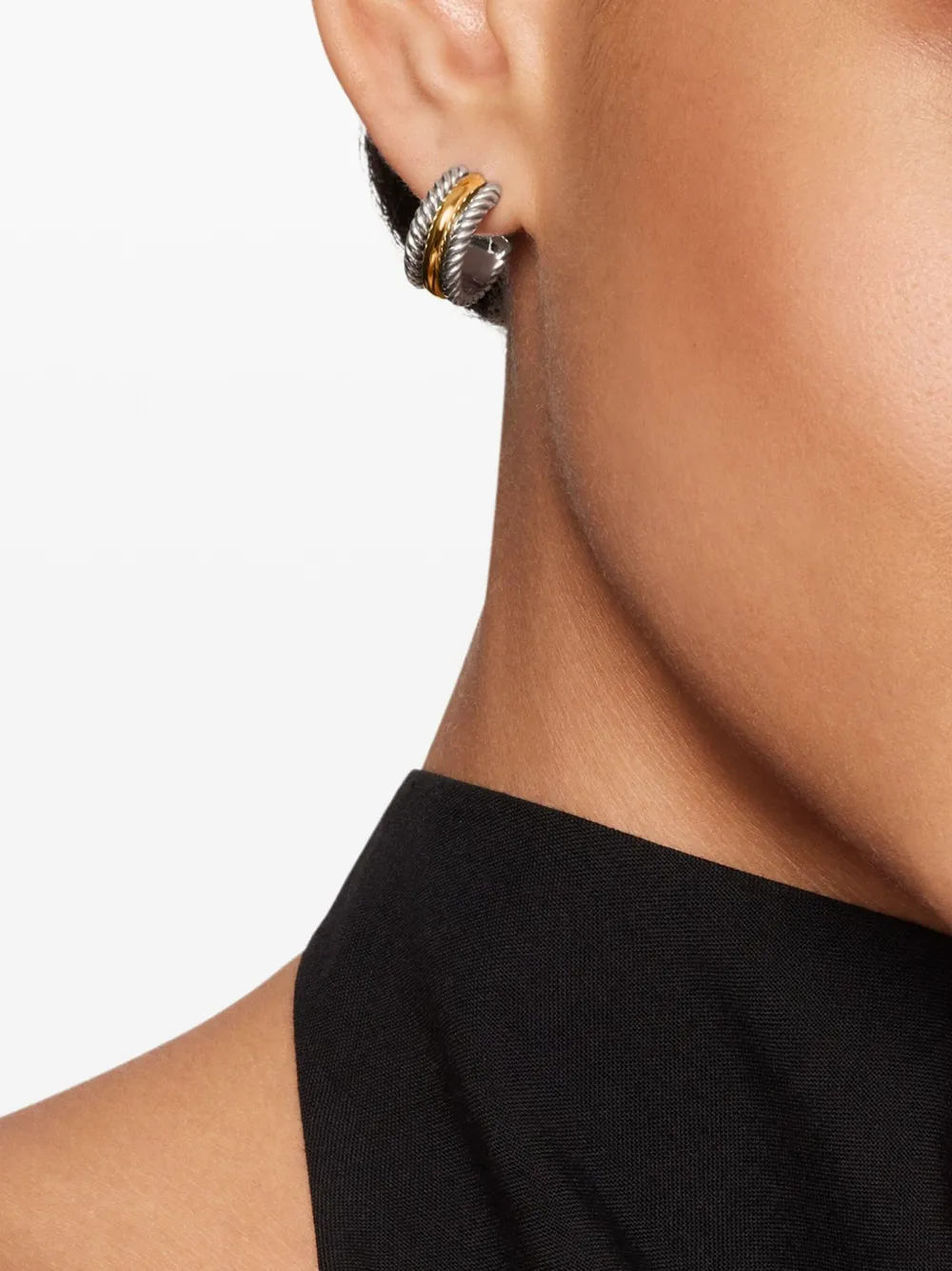 David Yurman 14kt yellow gold and sterling silver Cable Collectibles huggie hoop earrings (15.6mm) | Image 2
