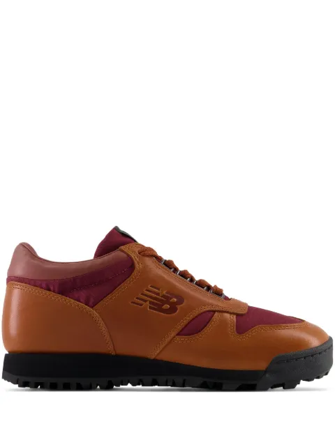 New Balance debossed-logo low-top sneakers
