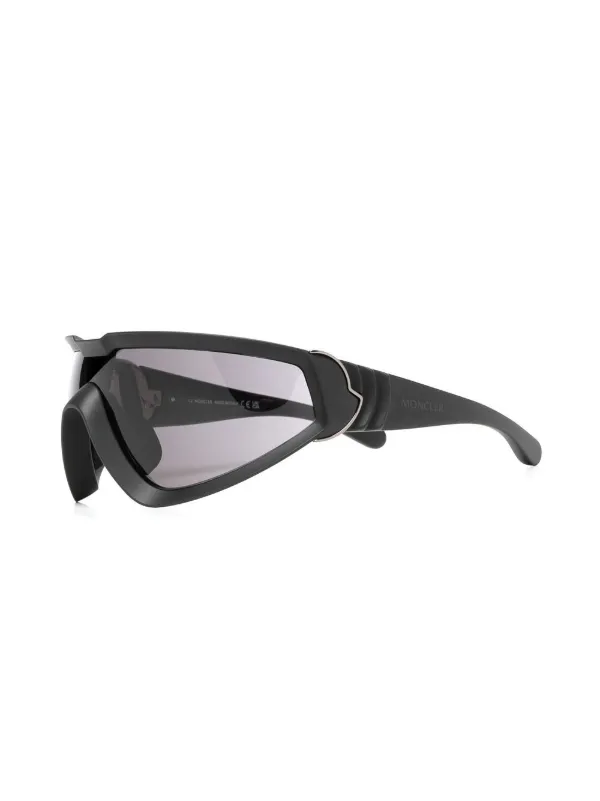 Oakley logo-plaque Sunglasses - Farfetch