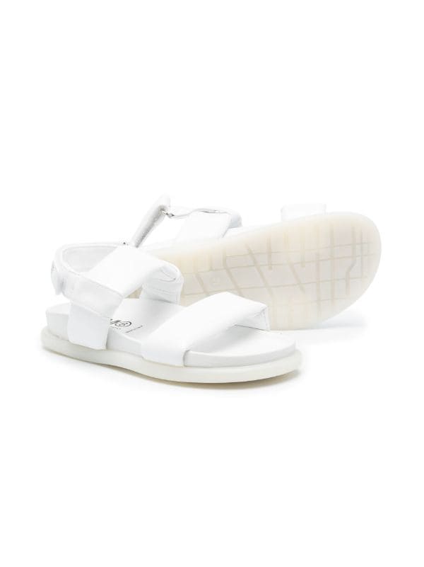 Parisian outlet flat sandals