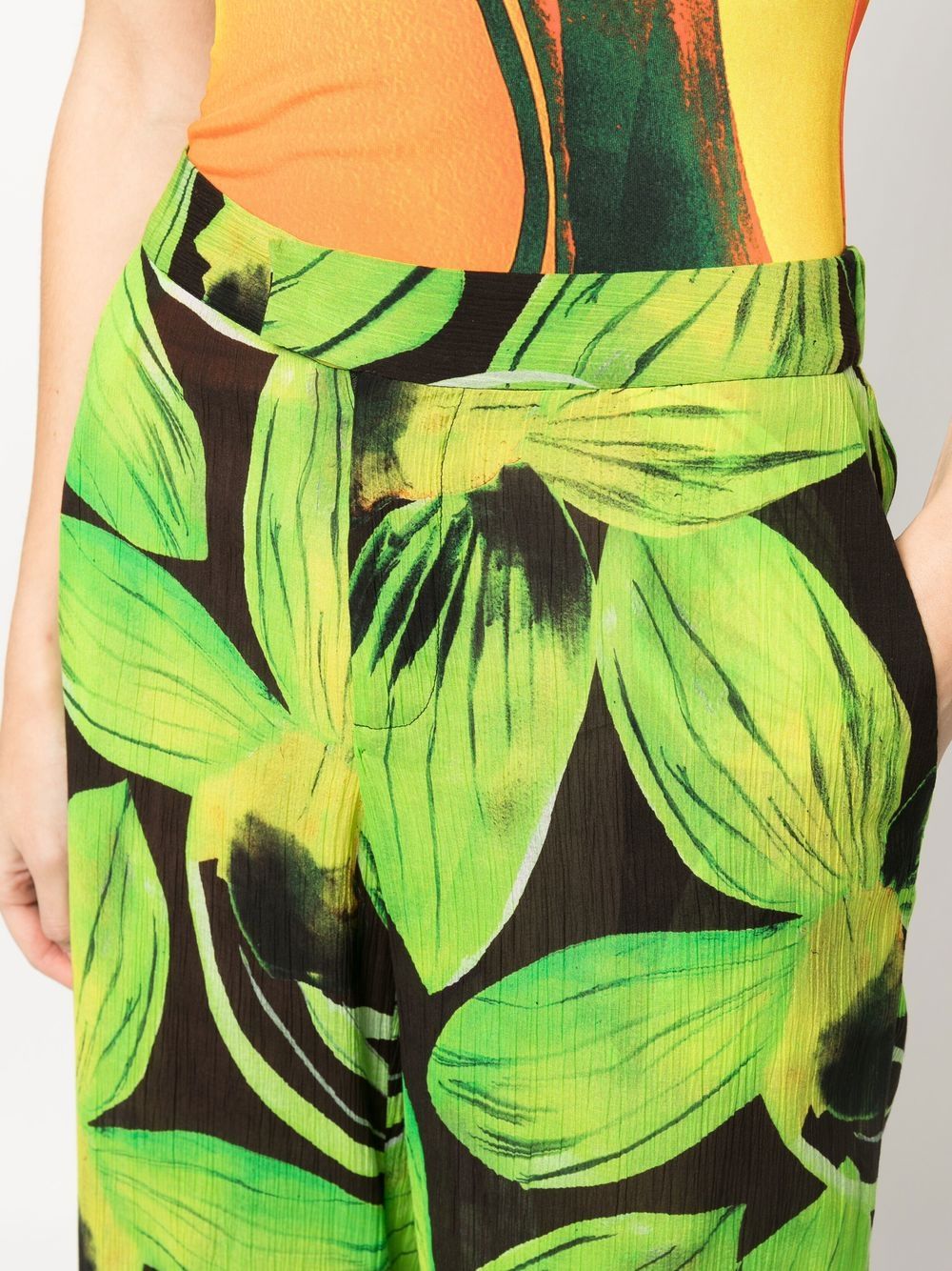 Shop Louisa Ballou Leaves-pattern Wide-leg Trousers In 绿色