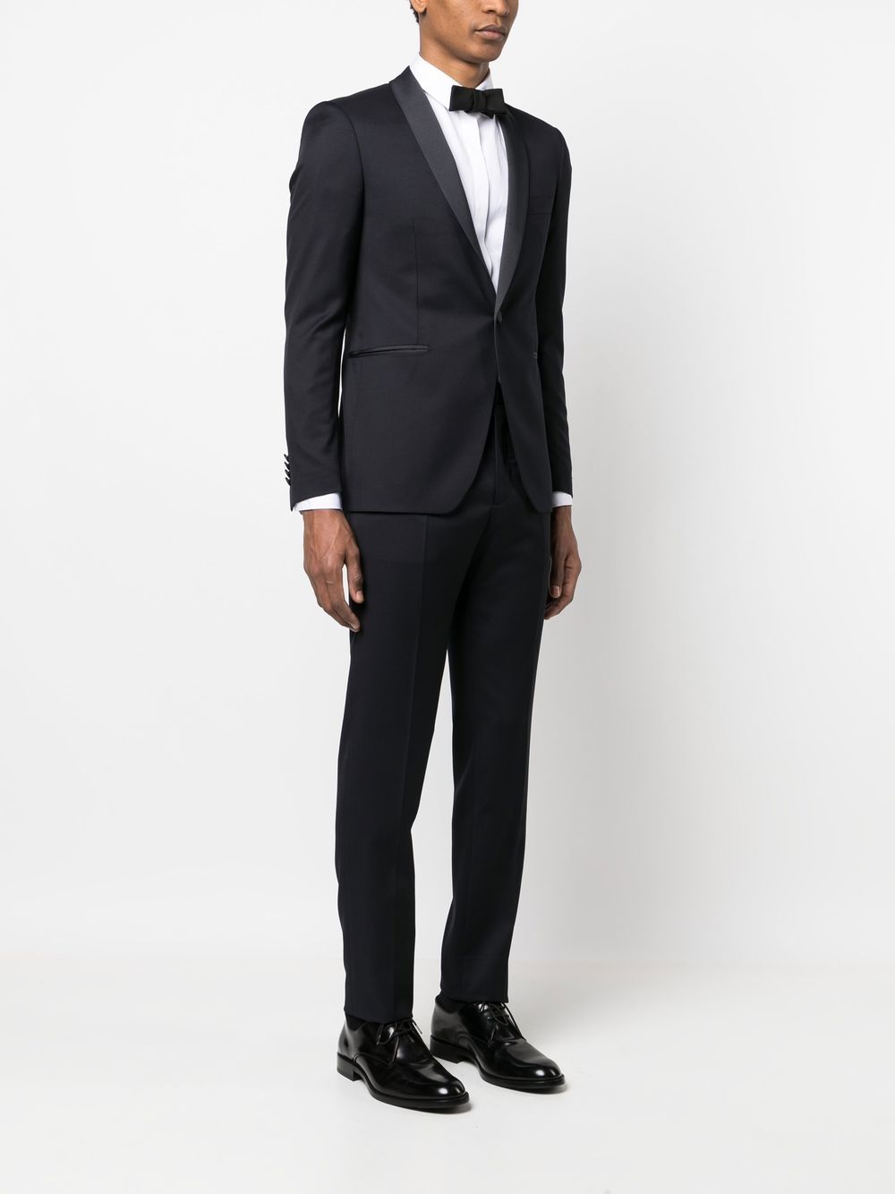 Shop Tagliatore Tailored Single-breasted Dinner Suit In Blue