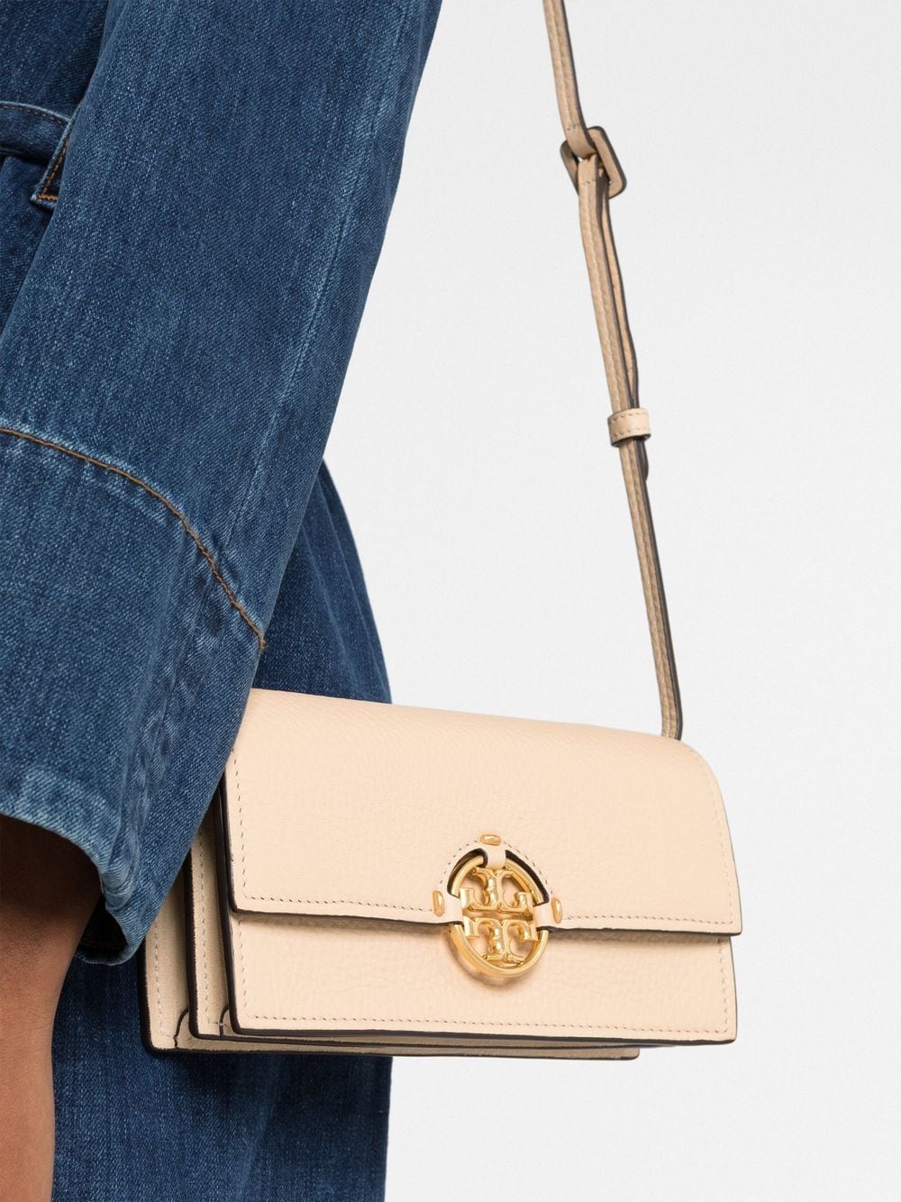 Shop Tory Burch Miller Logo-plaque Clutch Bag In Neutrals