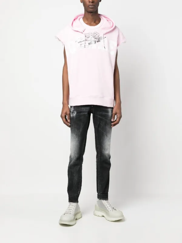 Faded knees on jeans 2025