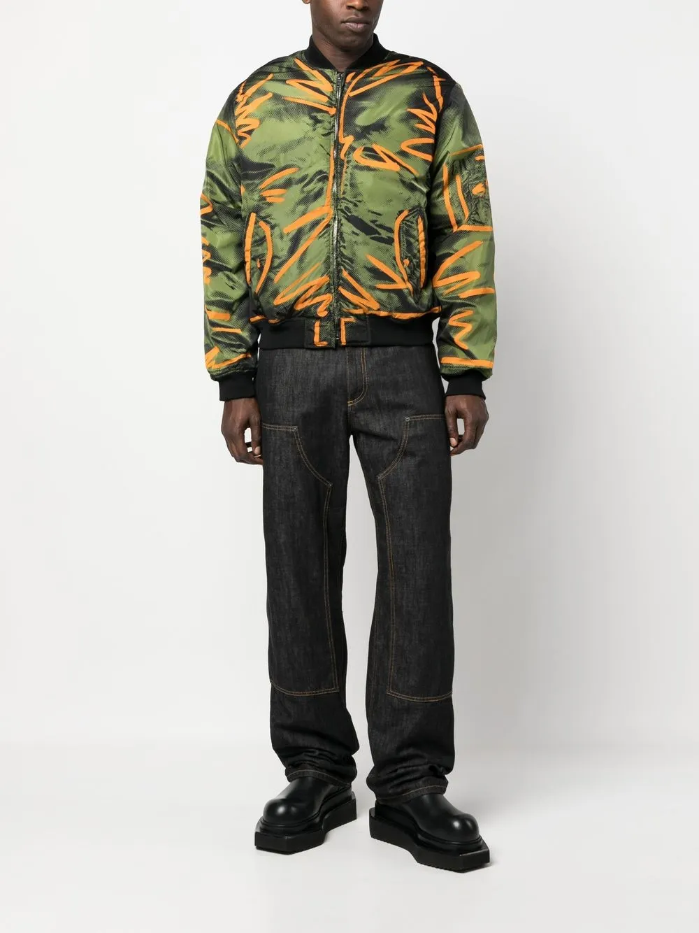 Moschino Bomberjack met grafische print - Groen