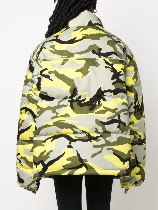 VETEMENTS Camouflage Puffer Jacket Green FARFETCH CZ
