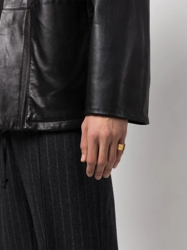 アクセサリー Maison Margiela logo-engraved brass ring Maison Margiela logo-engraved Ring | Gold | FARFETCH