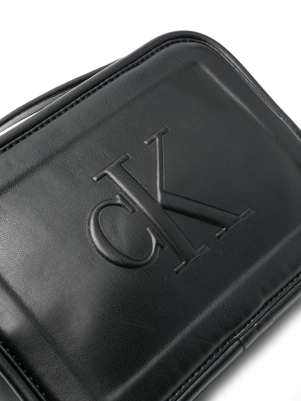 Calvin Klein Jeans Logo Debossed Crossbody Bag Farfetch 9754