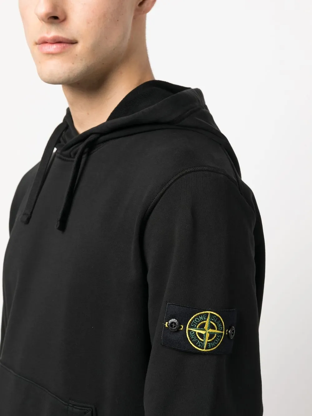 stone islandまた質問お願いします