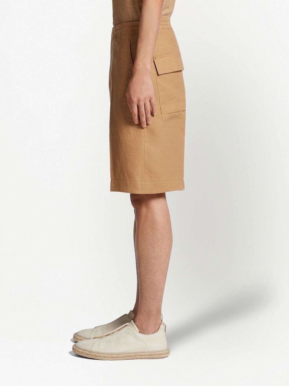 Shop Zegna Pure Linen Shorts In Neutrals
