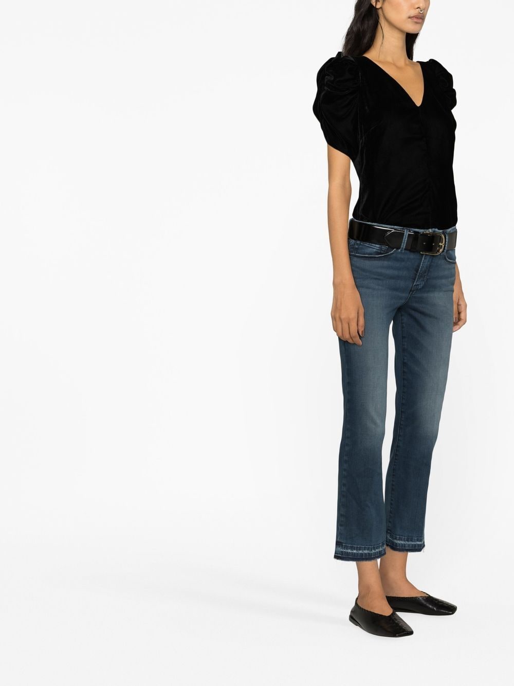 Shop Frame Quincy Cropped Flared Jeans In Blau