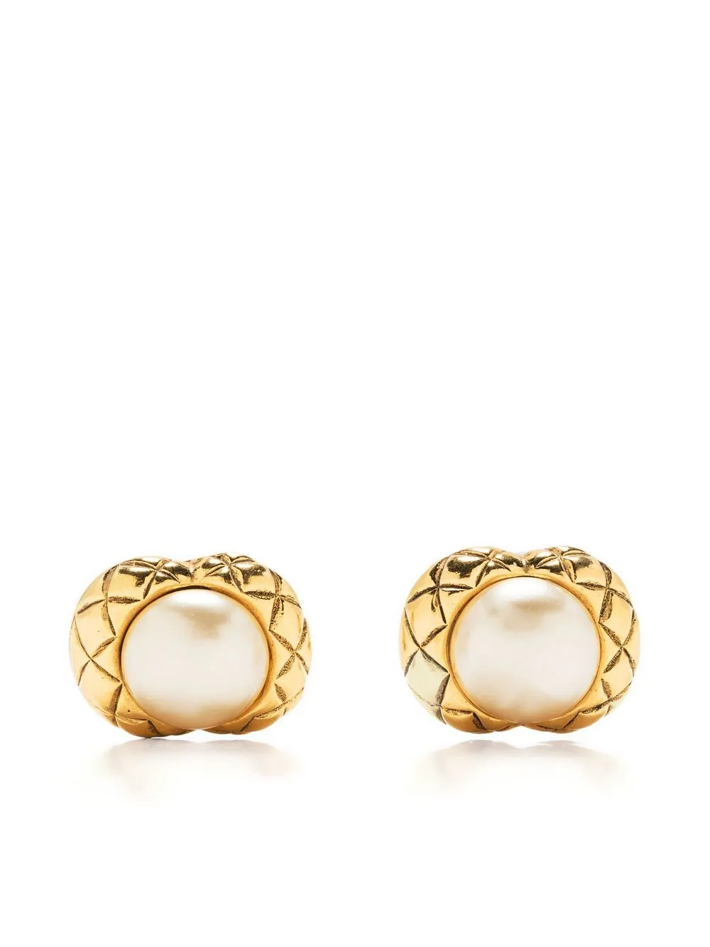 

CHANEL Pre-Owned 1980s faux-pearl clip-on earrings - Gold