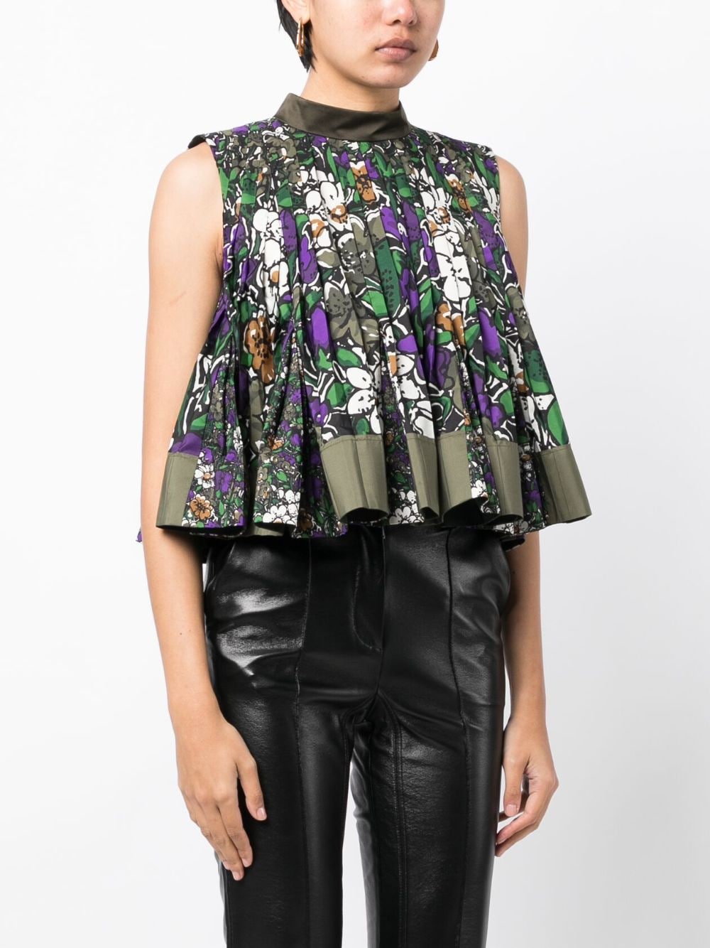 Shop Sacai Floral-print Pleated Sleeveless Blouse In Green