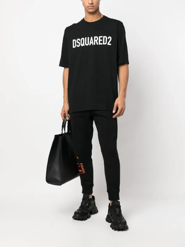【送料&関税込】Dsquared2 Logo Print T-shirt DSQUARED2 logo-print T-shirt | Black | FARFETCH