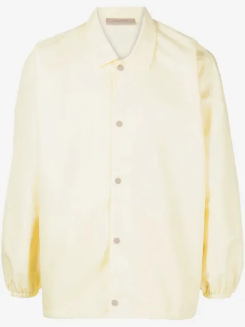 FEAR OF GOD ESSENTIALS chamarra con parche del logo