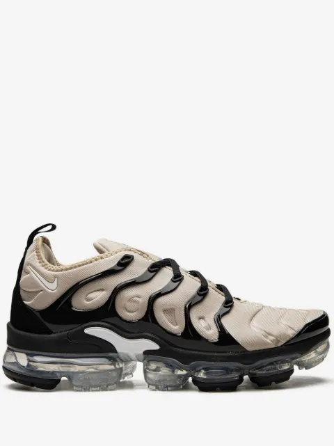 Nike 에어 베이퍼맥스 플러스 스니커즈