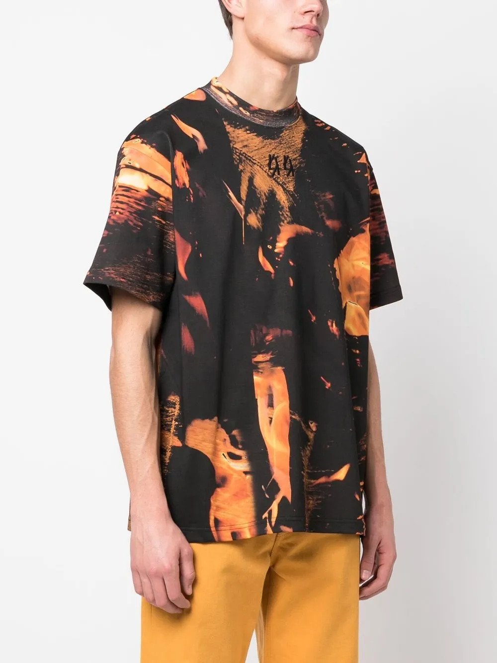 Shop 44 Label Group Flame-print Short-sleeve T-shirt In Schwarz