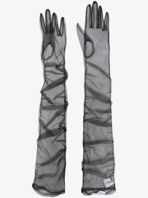 Ioana Ciolacu guantes largos