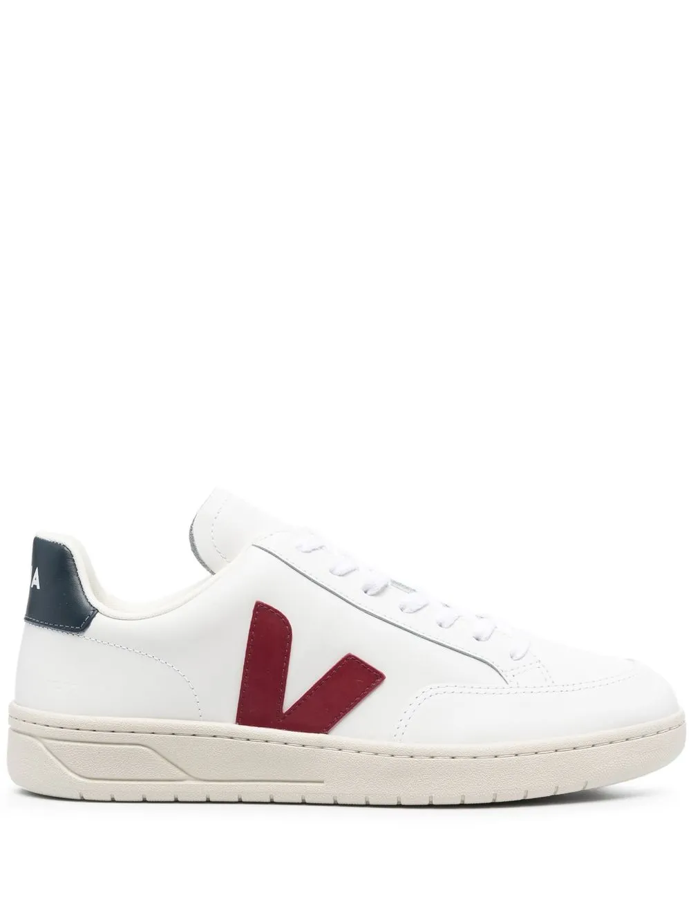 

VEJA leather logo patch sneakers - White