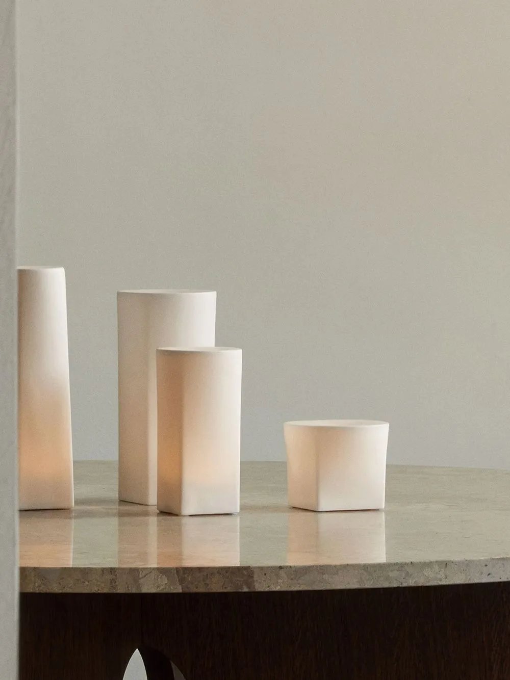 Menu Ignus Flameless Candle In Weiss