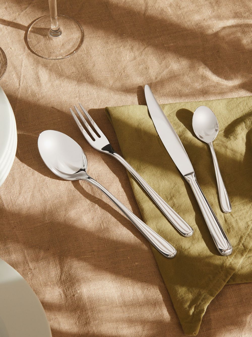 Shop Alessi Caccia 24 Set Cutlery In Silber