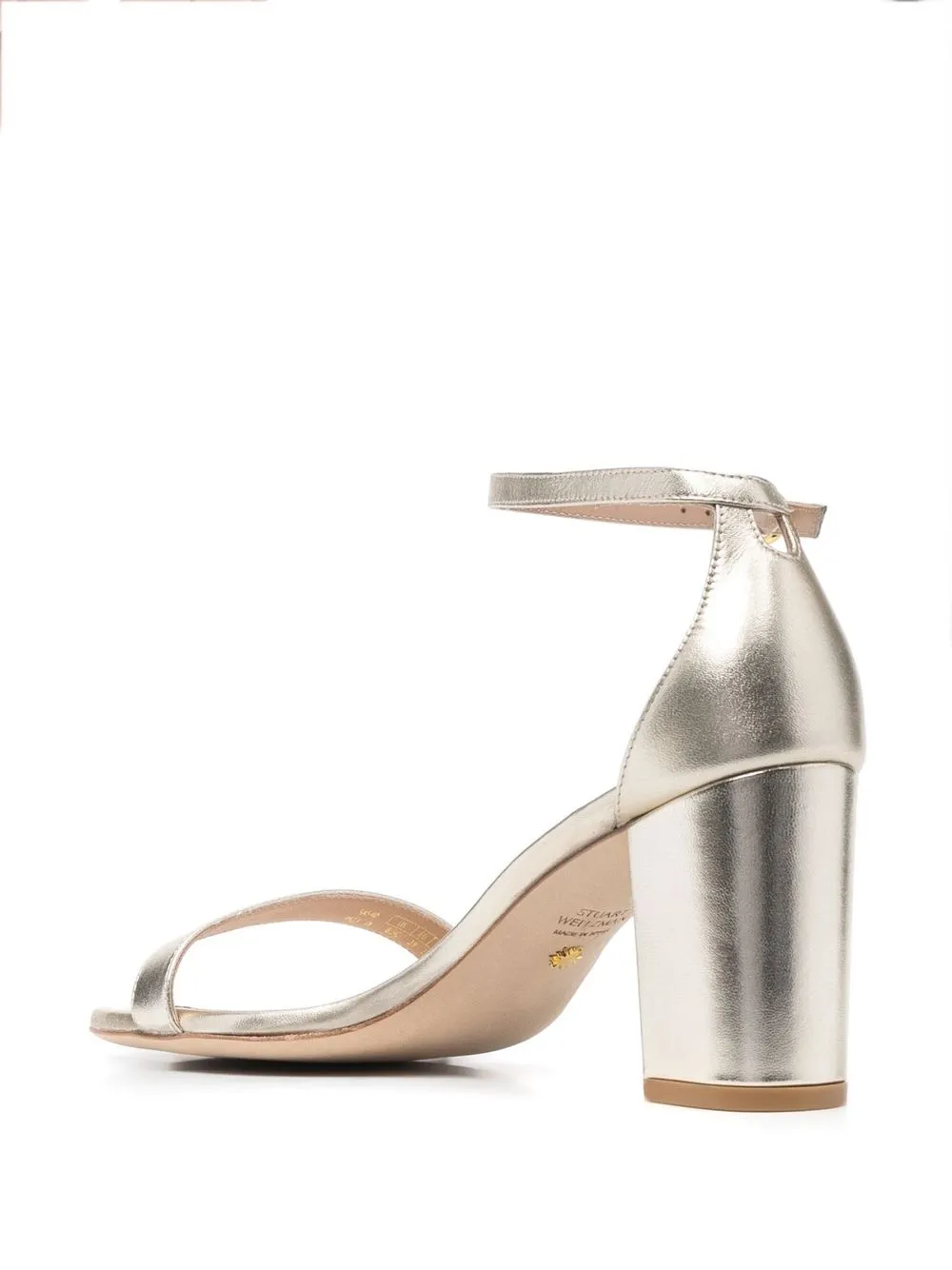 Stuart Weitzman Sandalen Im Metallic-look In Gold
