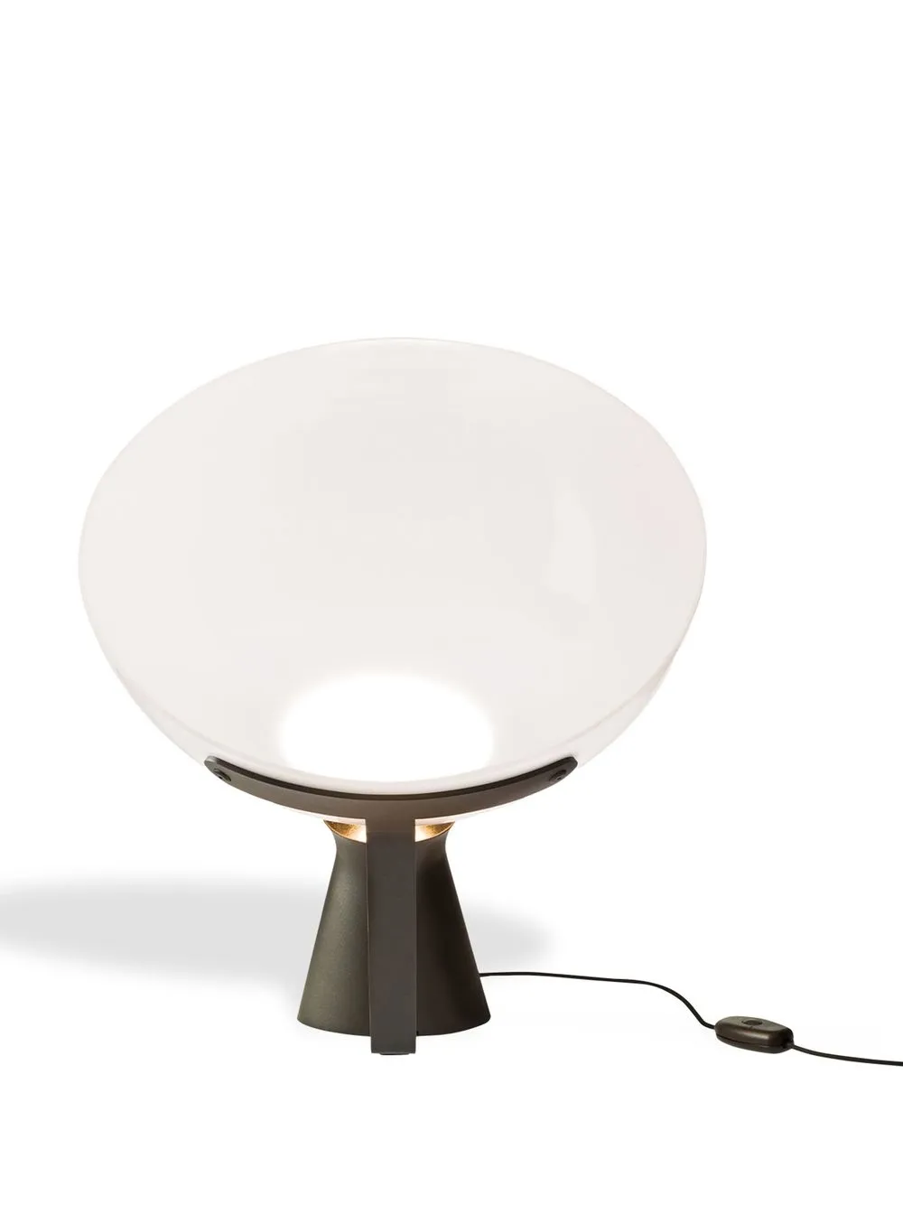 Karakter Aida Curved Lamp In Weiss