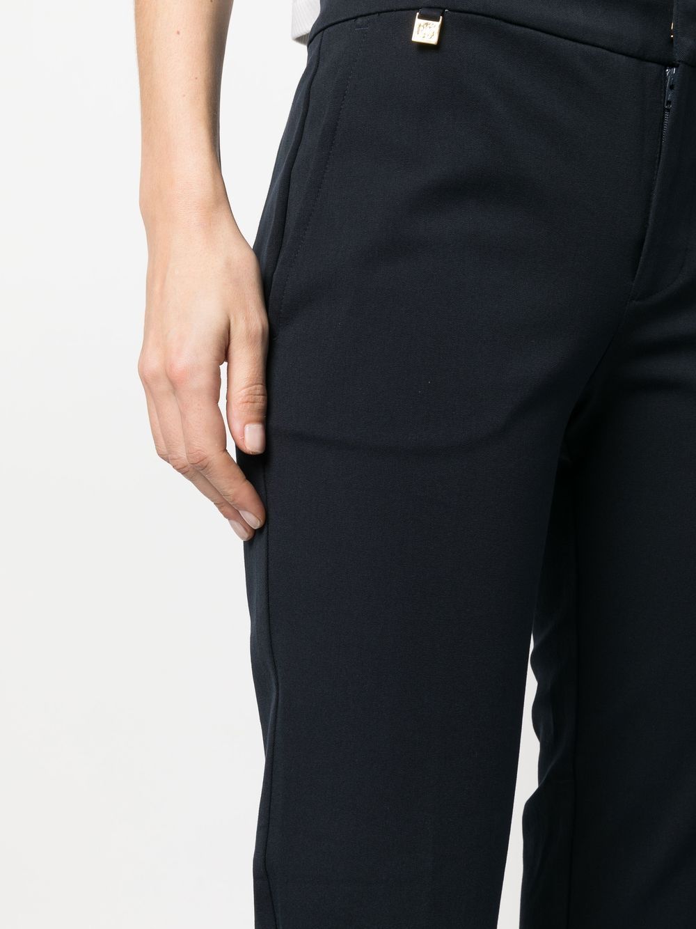 Shop Lauren Ralph Lauren Slim-cut Cropped Trousers In Blau