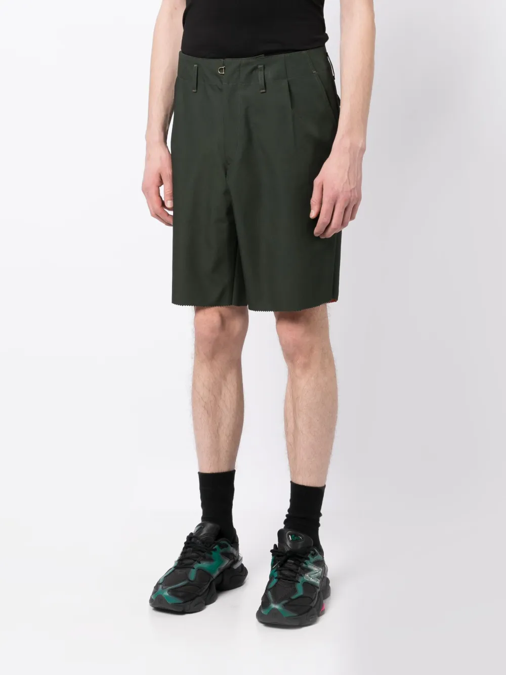 Kolor Pleated Wide-leg Tailored Shorts In Grün